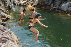 jump off cliff in Vietnam