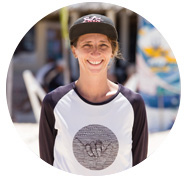 Kiteinstructor and kitegirl in Mui Ne